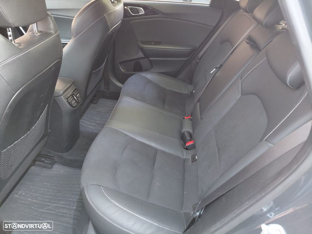 Kia Ceed 1.0 T-GDI GT Line - 6