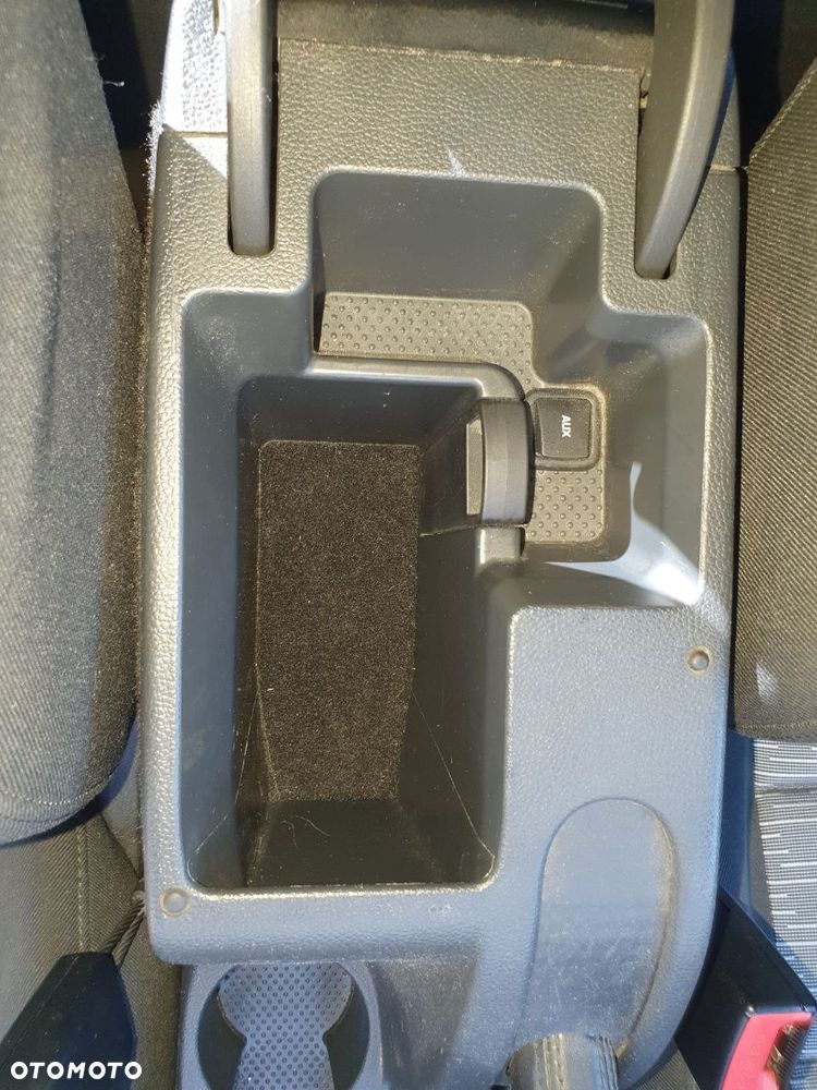 Skoda Octavia 1.6 Combi - 12