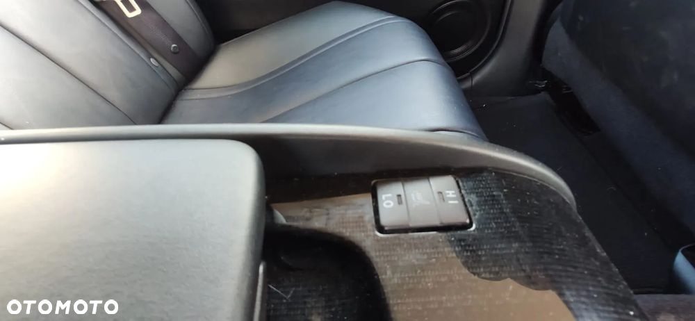 Toyota Mirai Advanced - 9