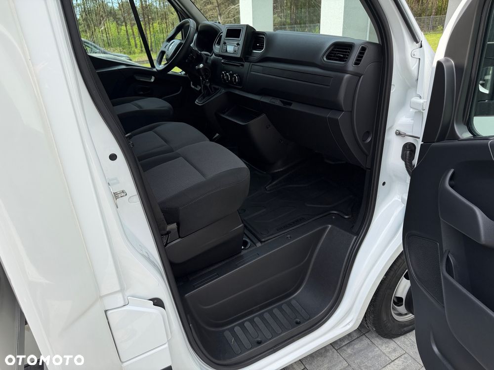Renault Master Chłodnia 7 Europalet / Agregat Zanotti Z350s Grzanie, Mroźnia, Zasilanie 230V / Bliźniak / Wzmacniany / Oryginalny stan / Po serwisie / Niski przebieg / Salon PL / FV23% - 31
