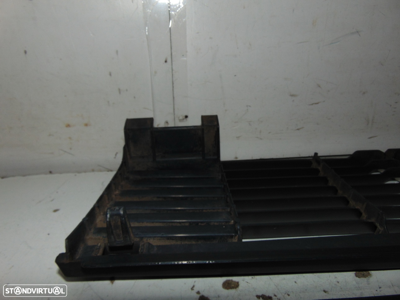 Fiat Uno 1º modelo grelha frontal e tampa porta luvas - 6