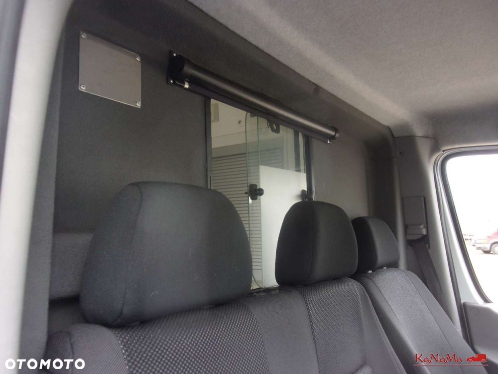 Mercedes-Benz Sprinter - 27