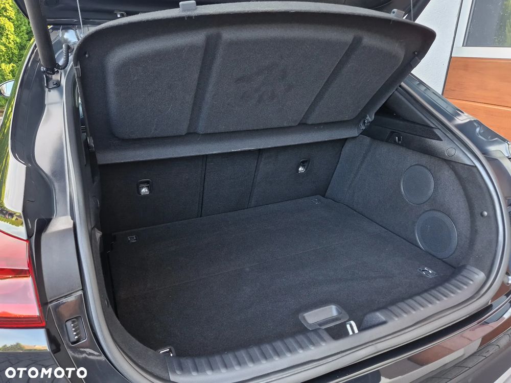 Kia XCeed - 37