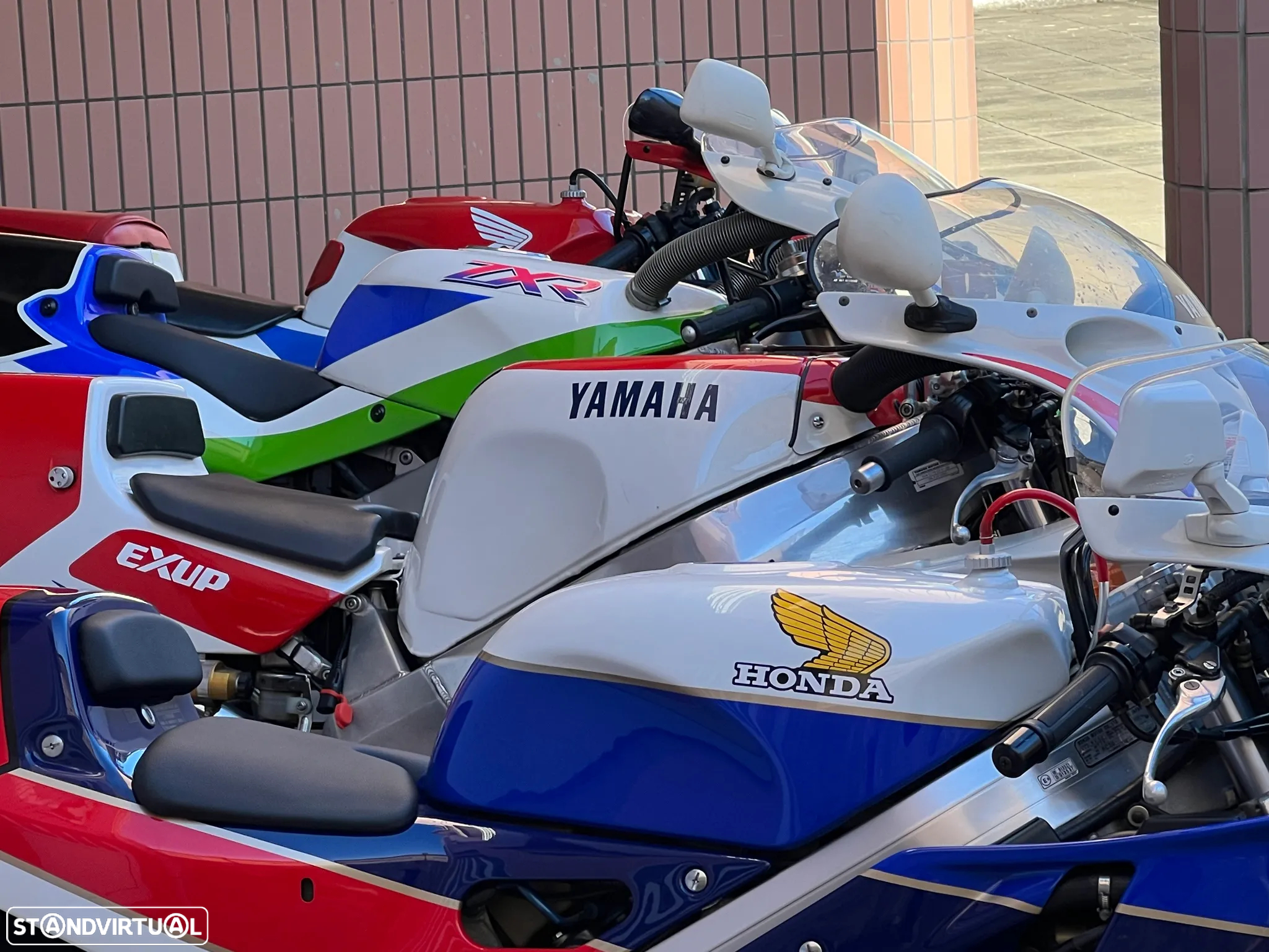 Honda VFR VFR750 RC30 - 14