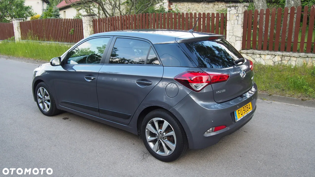 Hyundai i20 blue 1.2 Advantage+ - 8