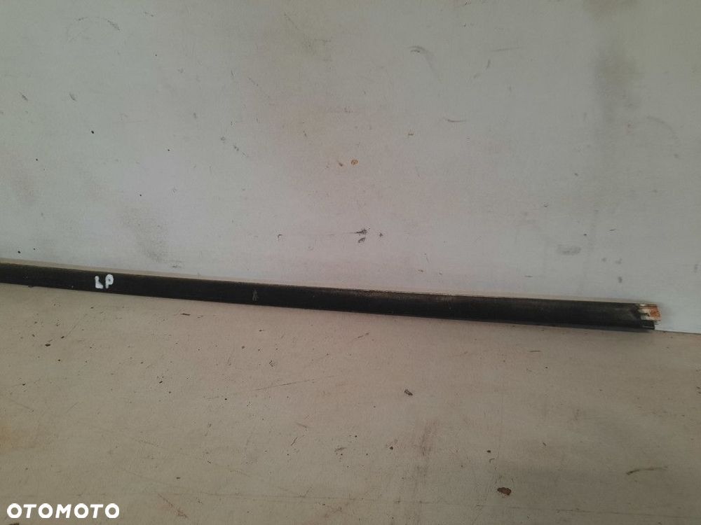 BMW520i E39 95-00 SEDAN LISTWA ZGARNIAJĄCADRZWI PRZÓD PRAWA CHROM 8185816 - 4