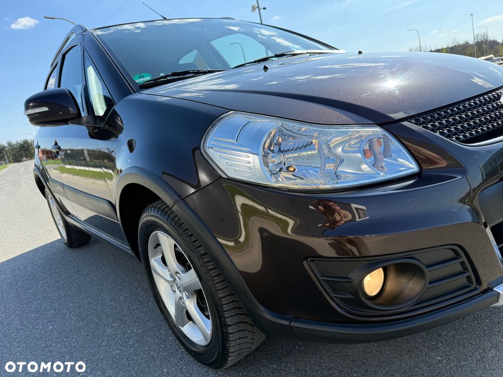 Suzuki SX4 1.6 Premium 4WD - 18