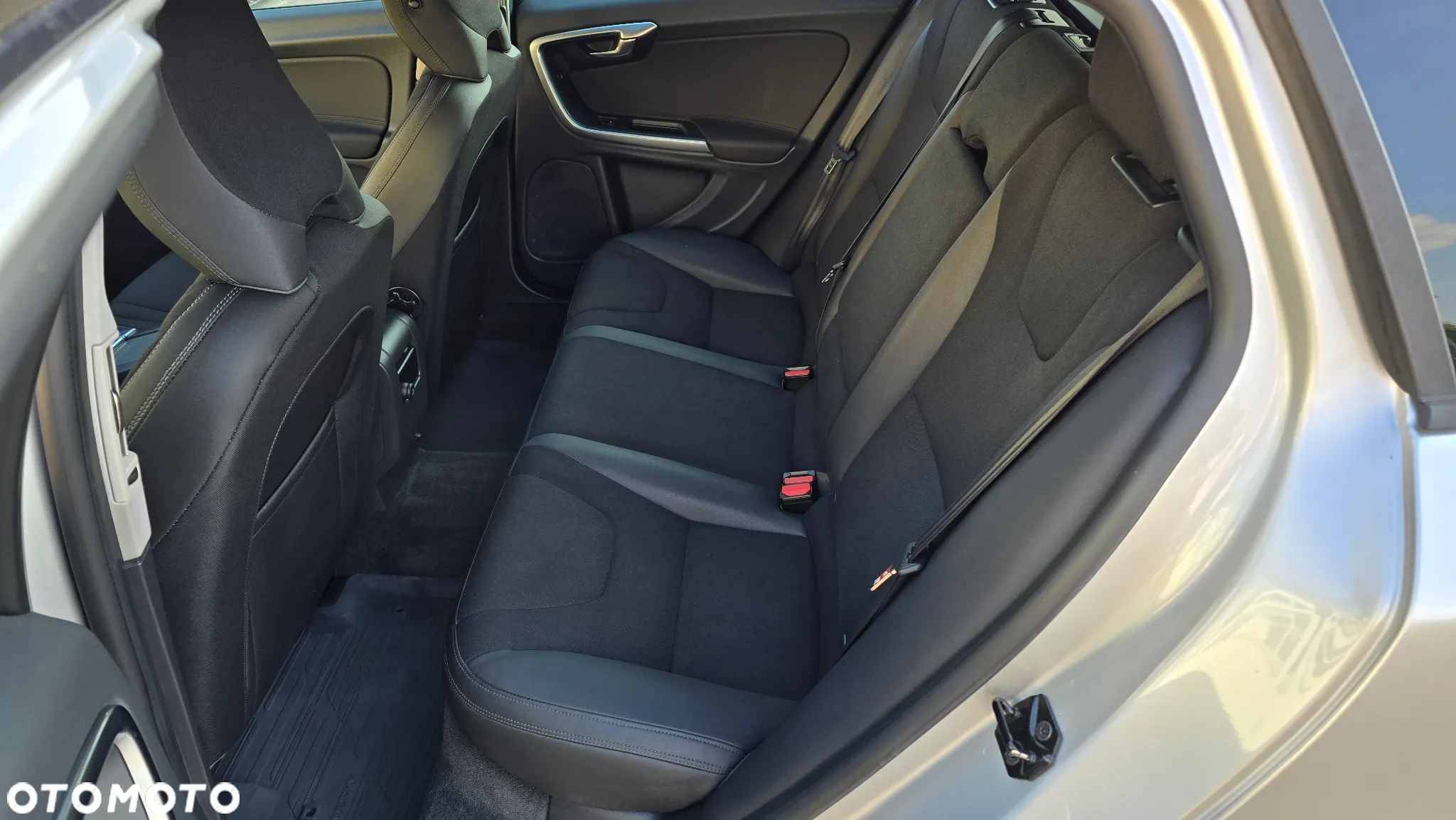 Volvo V60 - 24