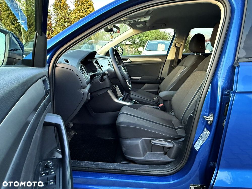 Volkswagen T-Roc - 10
