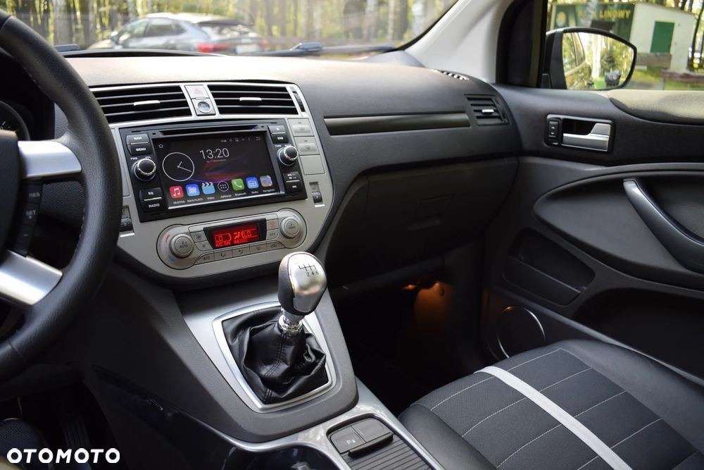 Ford Kuga - 19