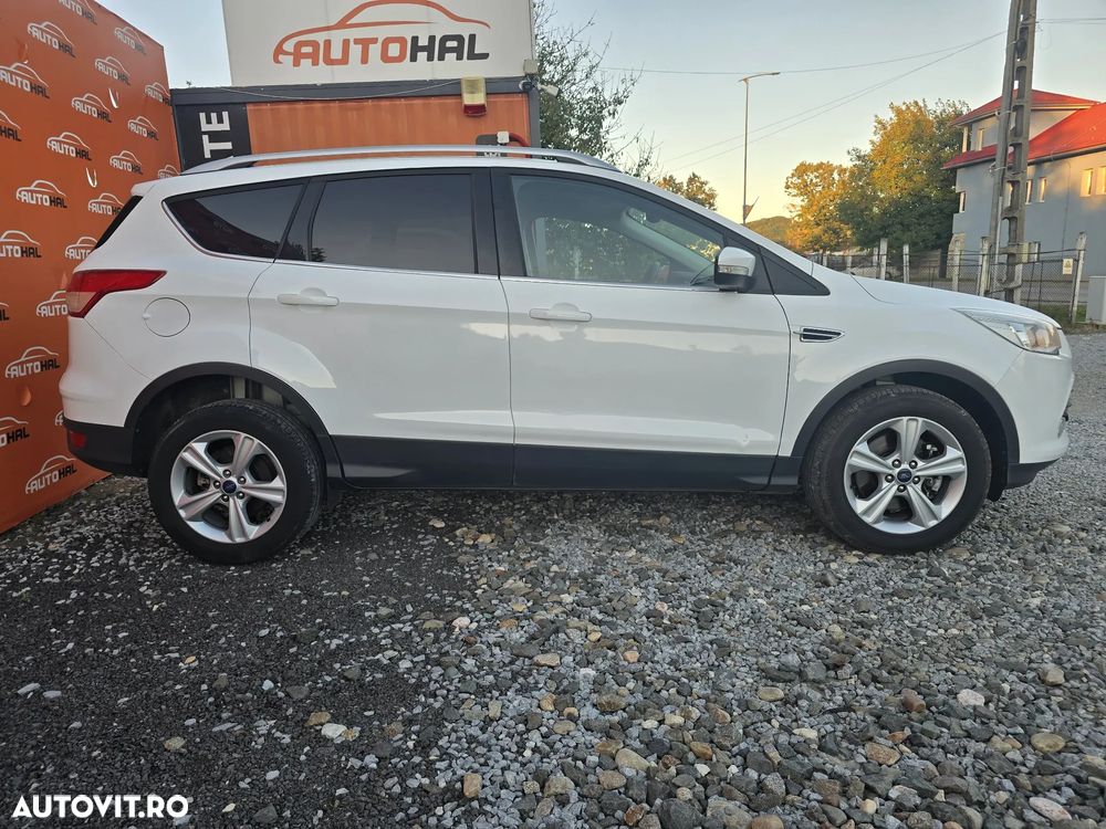 Ford Kuga 2.0 TDCi 2x4 Trend - 10