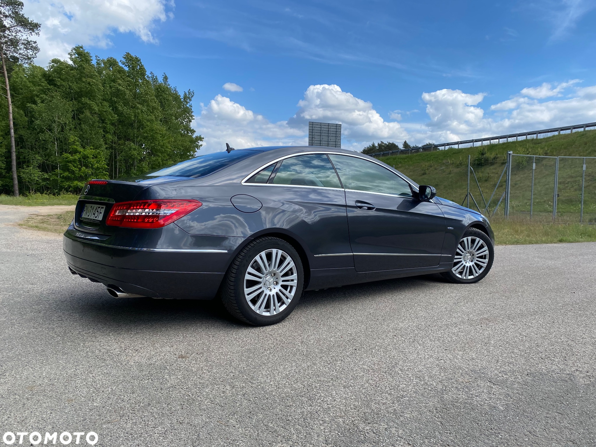 Mercedes-Benz Klasa E 350 CGI BlueEffICIENCY - 4