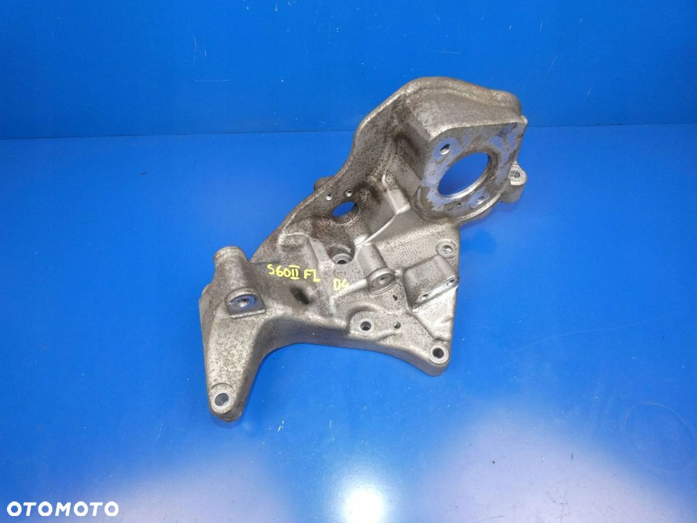 VOLVO S60 II V60 XC60 XC90 V90 XC40 2.0 D4 ŁAPA MOCOWANIE ALTERNATORA - 1
