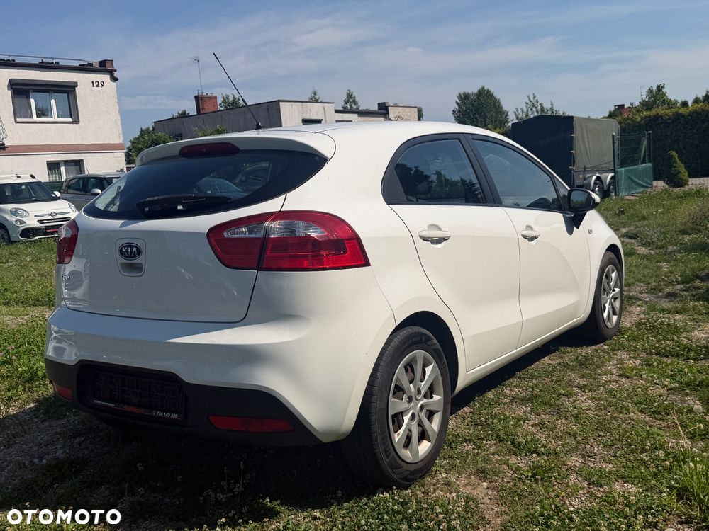 Kia Rio 1.2 Start - 13