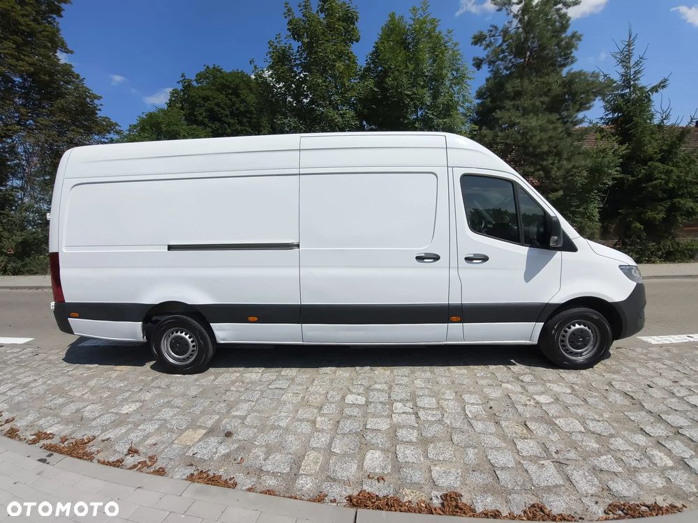 Mercedes-Benz Sprinter - 9