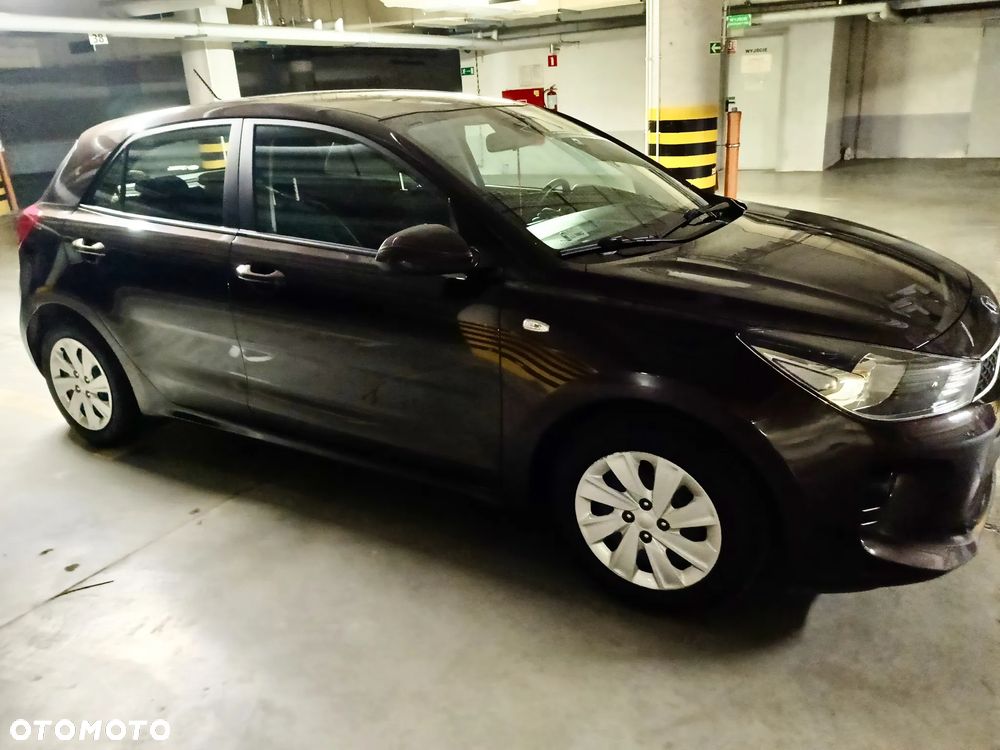 Kia Rio 1.2 M - 17