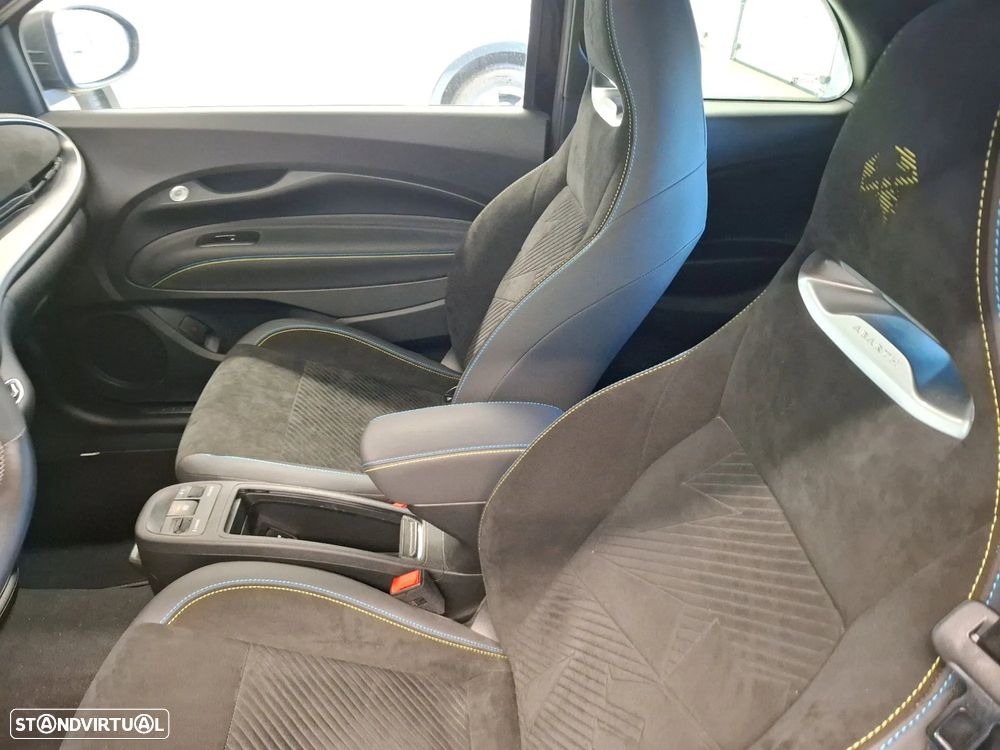 Abarth 500e Turismo - 8