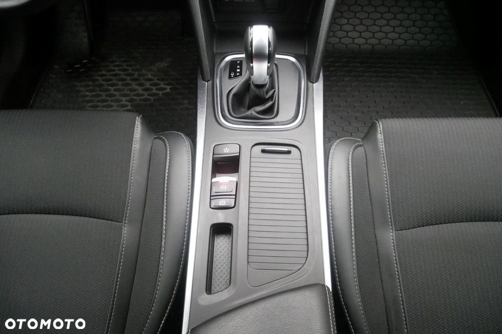 Renault Megane 1.3 TCe Techno EDC - 11