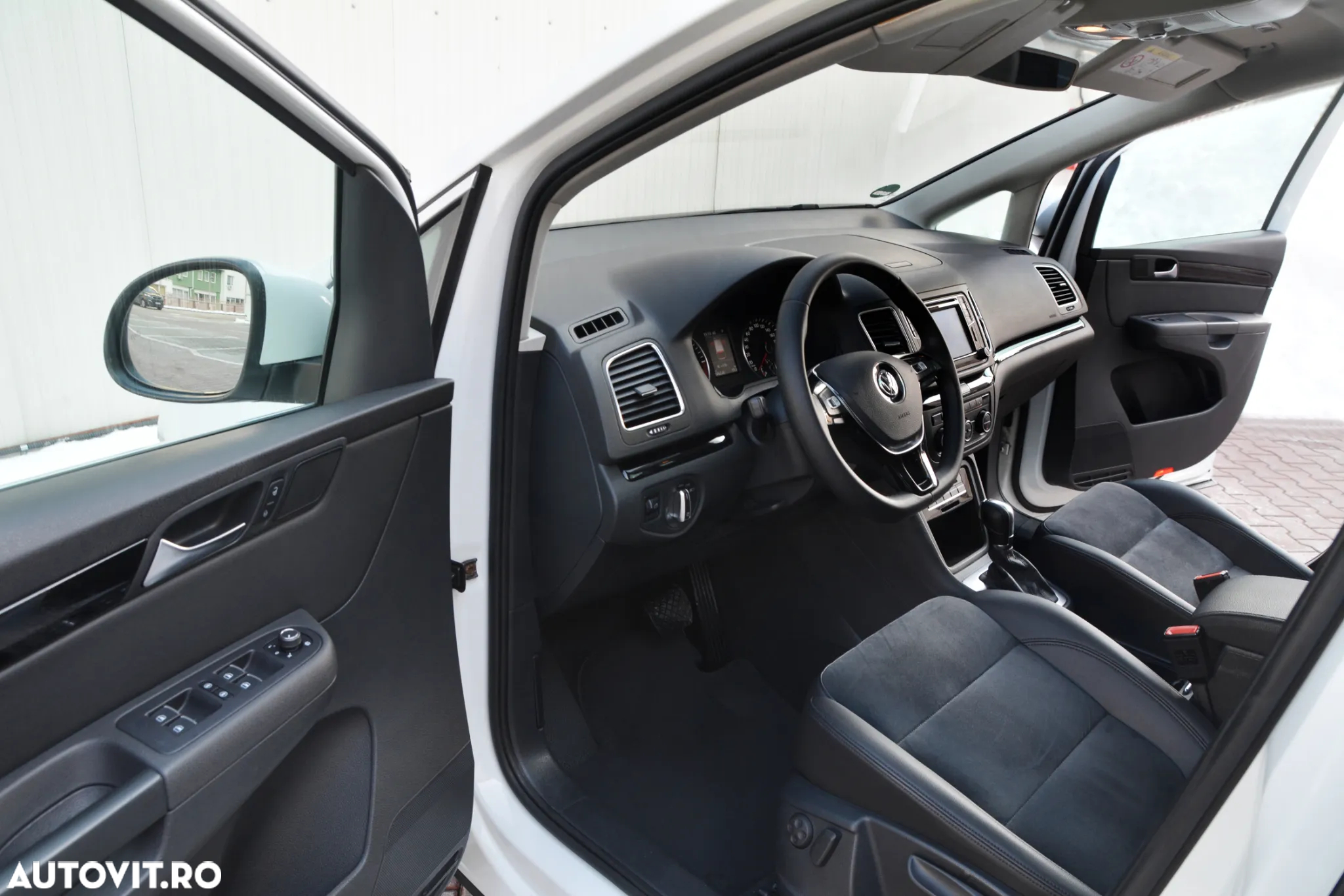 Volkswagen Sharan 2.0 TDI DSG (BlueMotion Technology) Highline - 9
