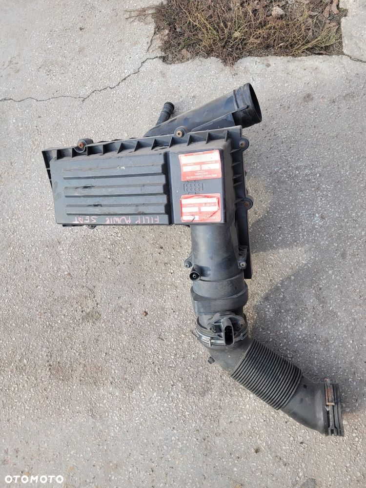Filtr powietrza osłona seat Toledo diesel - 2