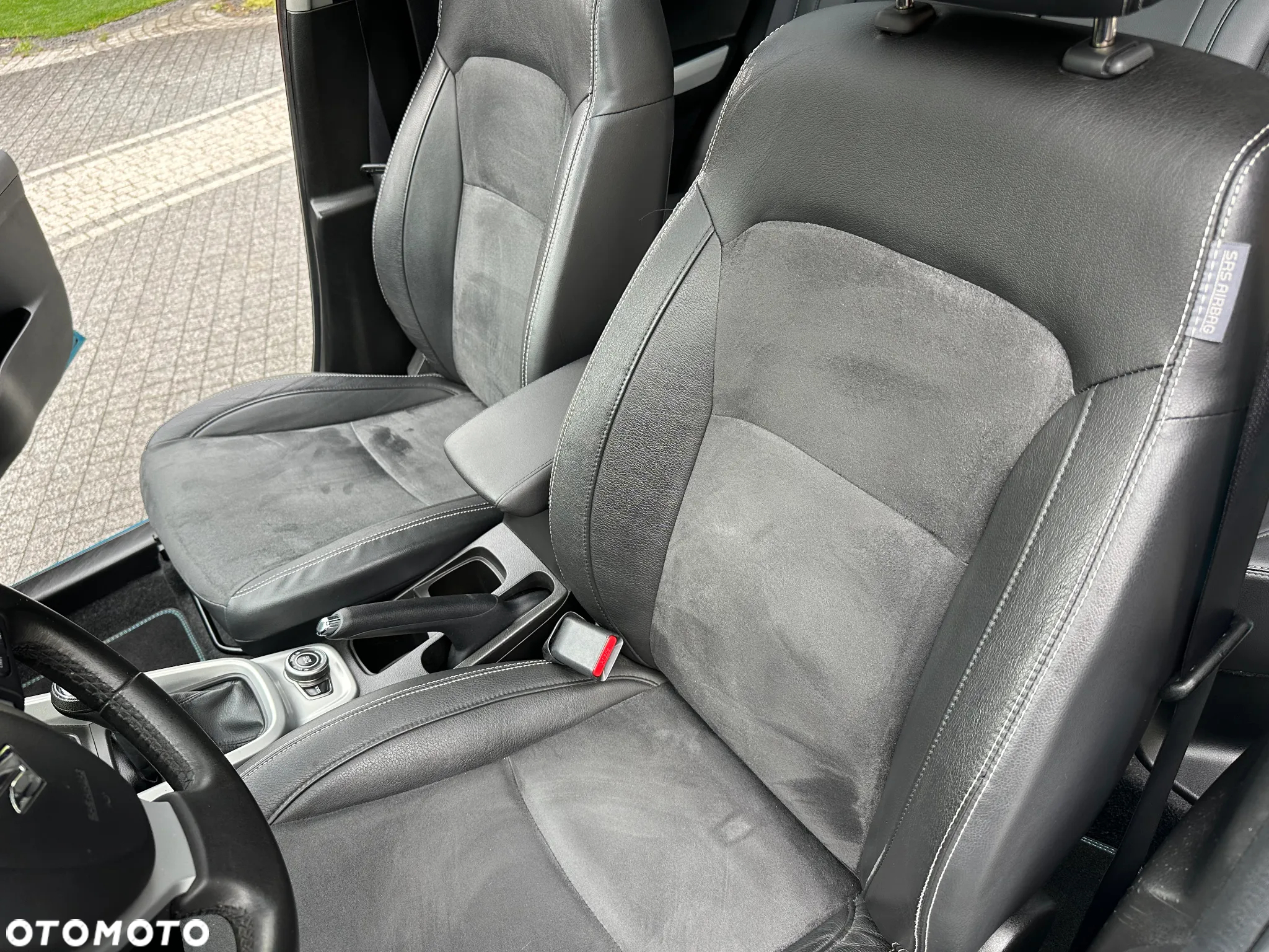 Suzuki Vitara 1.6 XLED SUN 4WD - 31