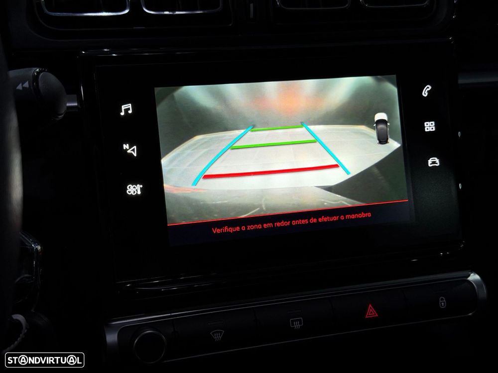 Citroën C3 1.2 PureTech Shine - 22