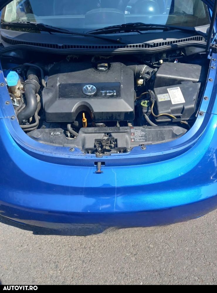 Volkswagen New Beetle - 2