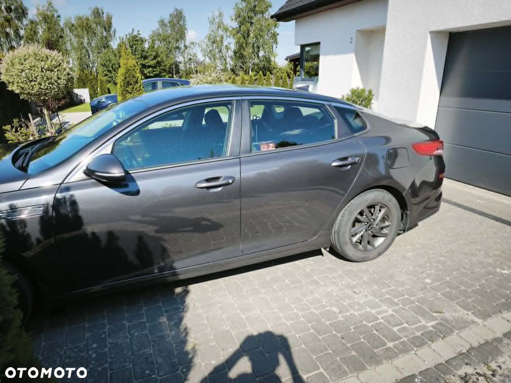 Kia Optima - 18