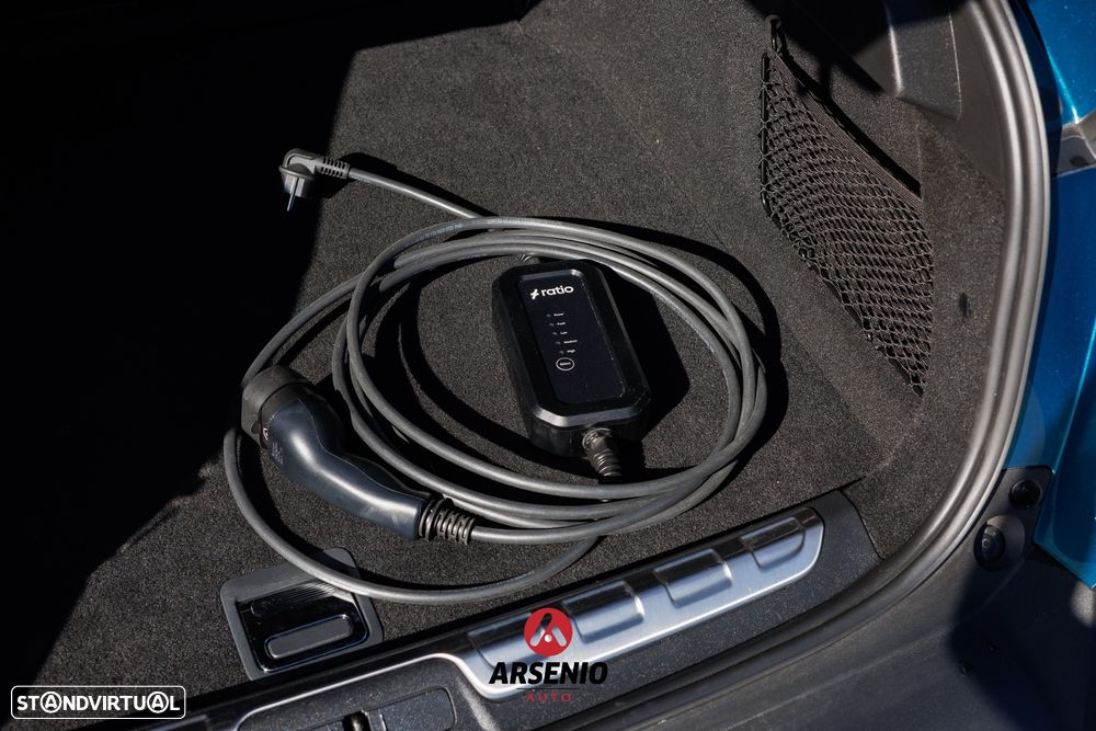 Peugeot 408 1.6 Hybrid GT e-EAT8 - 39