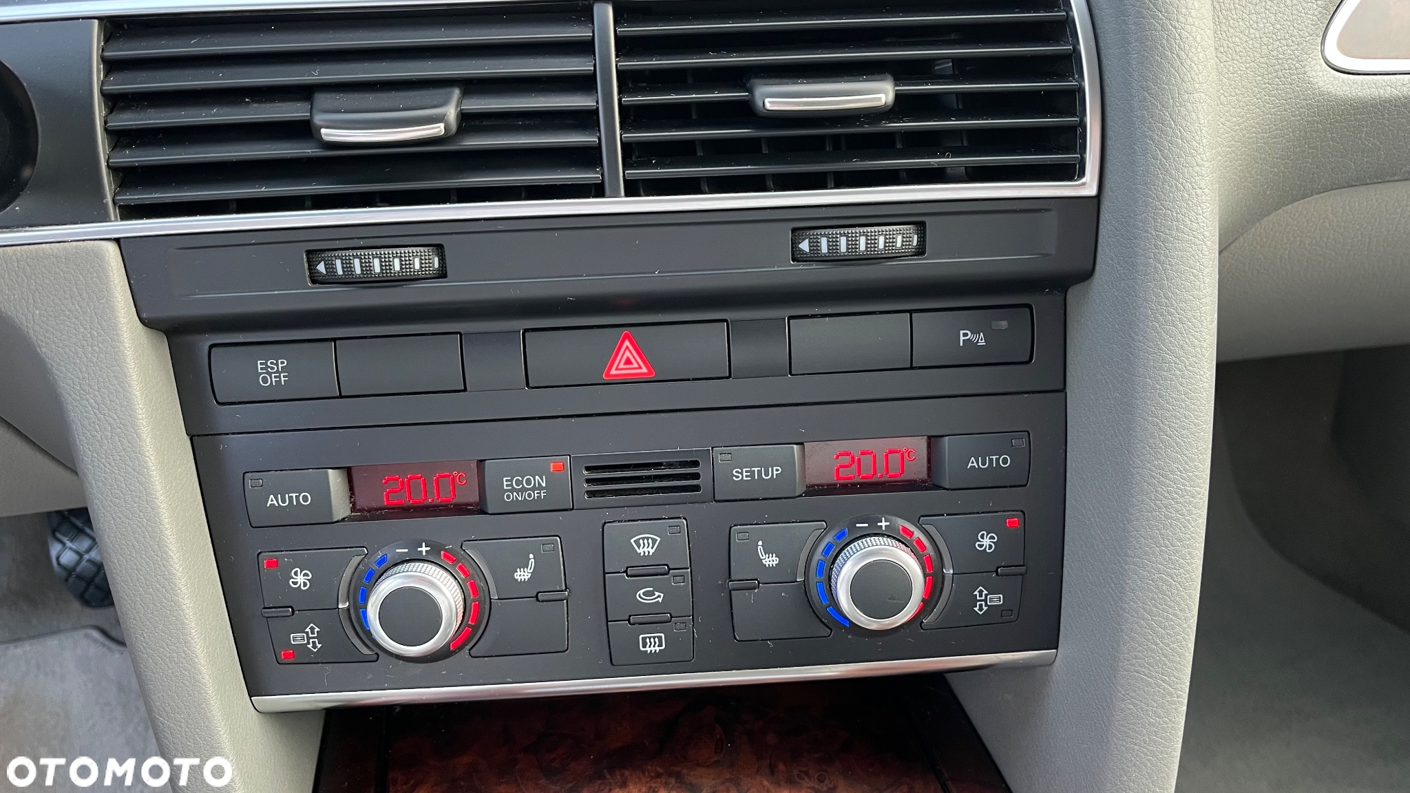 Audi A6 2.0T FSI - 13