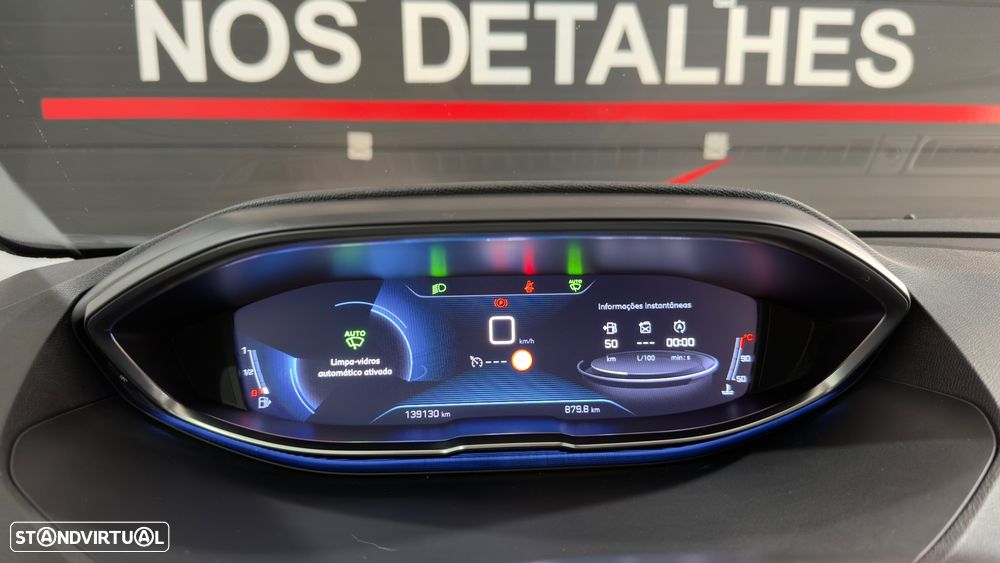 Peugeot 3008 1.2 PureTech Allure J18 - 21