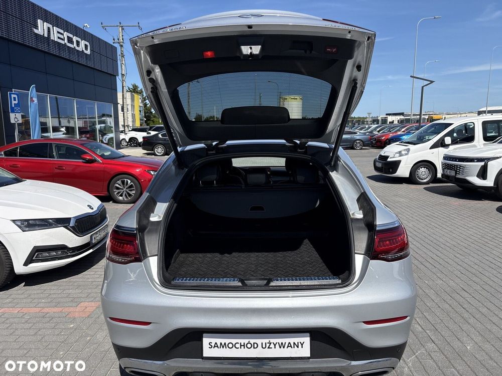 Mercedes-Benz GLC - 32