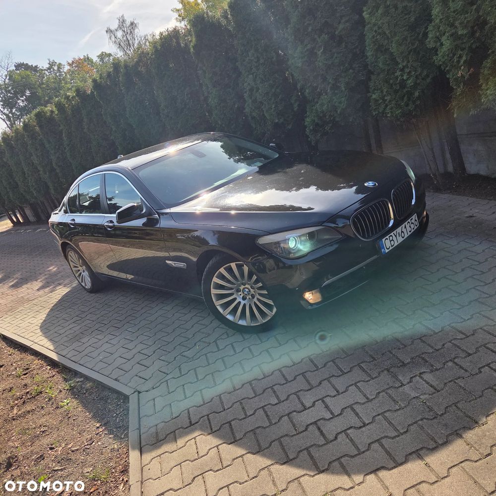 BMW Seria 7 2010 photo 5