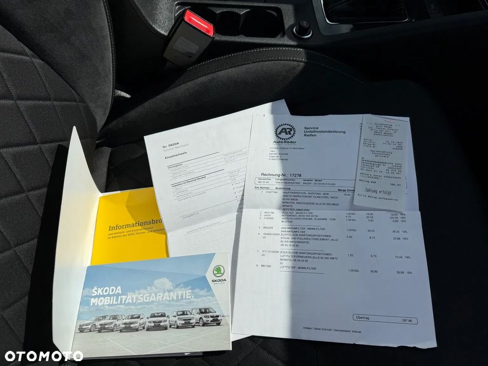 Skoda Octavia 2.0 TDI DSG RS - 32