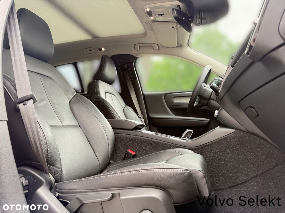 Volvo XC 40 - 24