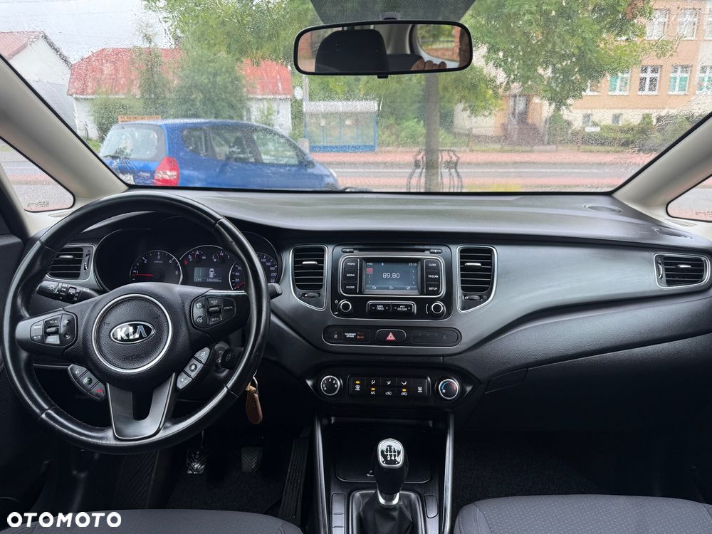 Kia Carens 1.7 CRDi 115 Dream Team Edition - 32
