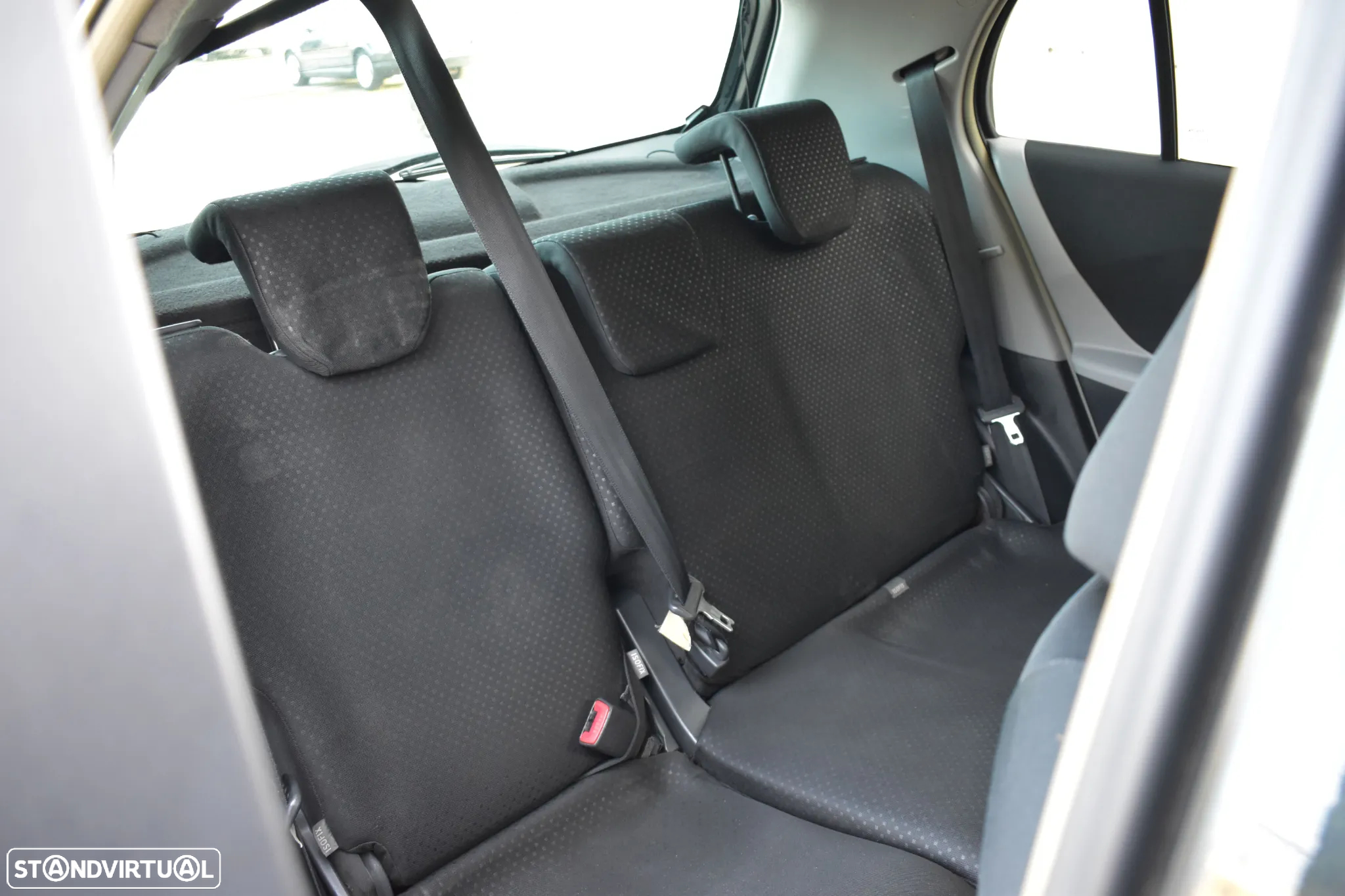 Toyota Yaris 1.0 VVT-i AC - 13