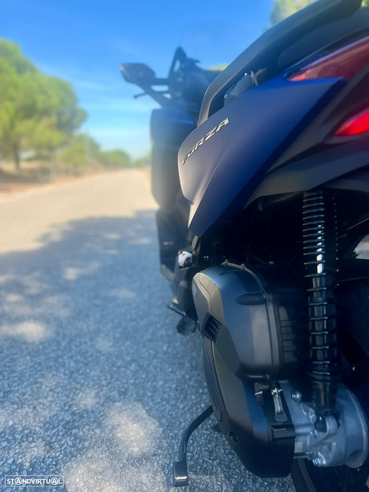 Honda Forza - 23