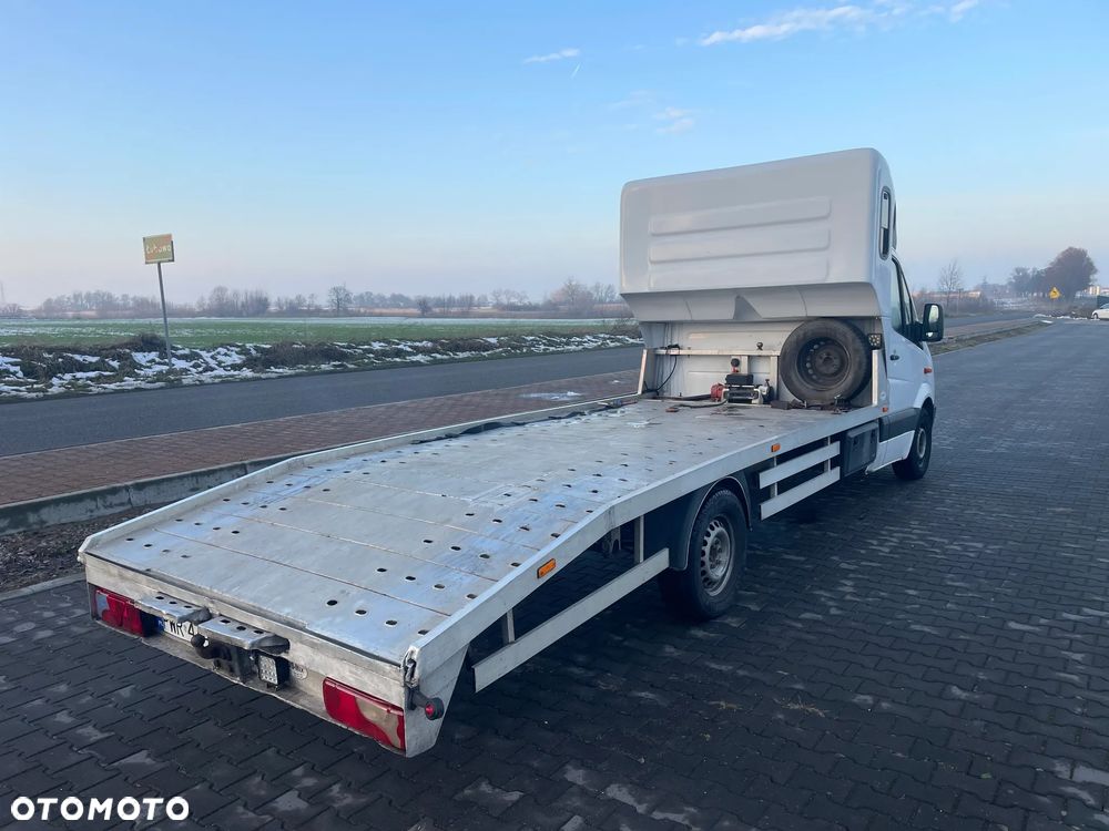 Mercedes-Benz Sprinter - 5