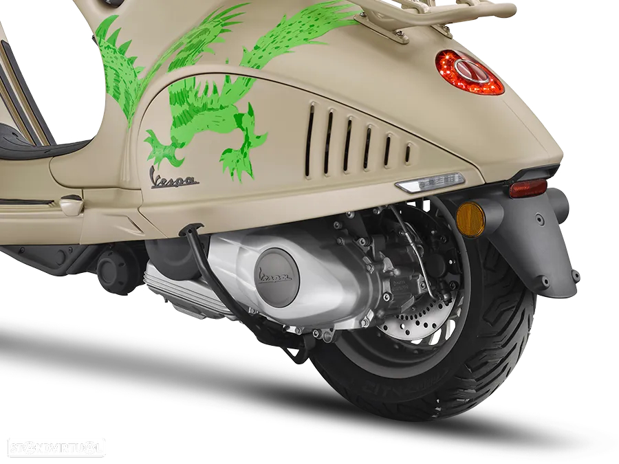 Vespa 125 946 Dragon Edição Limitada - 7