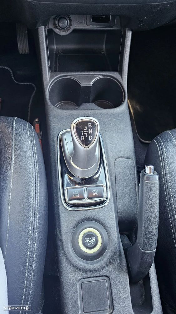 Mitsubishi Outlander - 21