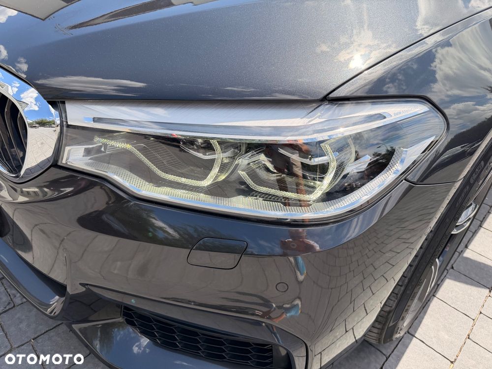 BMW Seria 5 530e iPerformance xDrive - 32