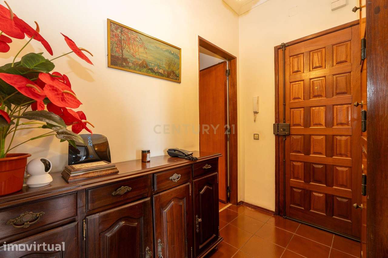 Apartamento T2  COM PARQUEAMENTO em São Domingos de Benfica, Lisboa - Grande imagem: 5/31