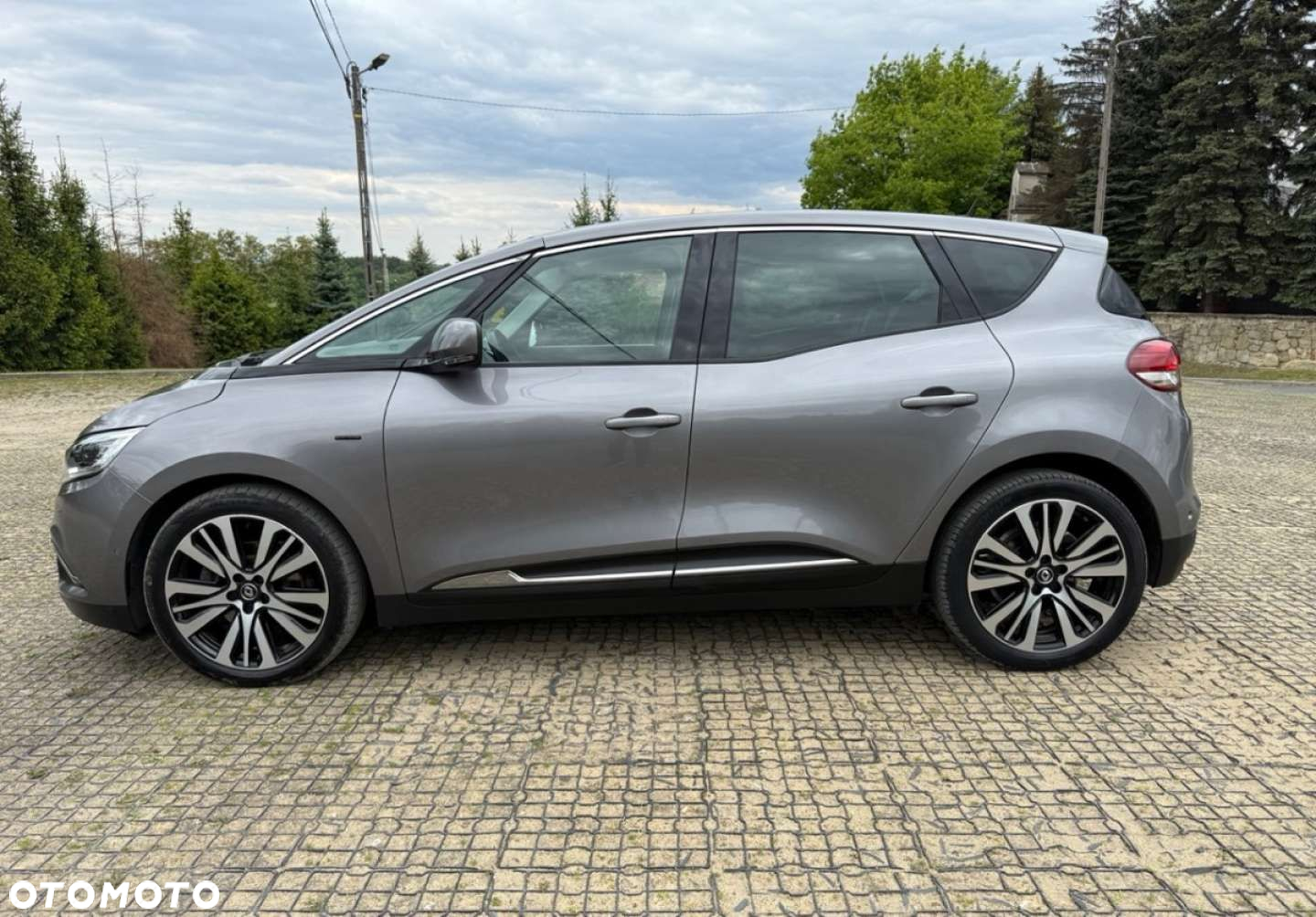 Renault Scenic ENERGY dCi 160 EDC INITIALE PARIS - 3