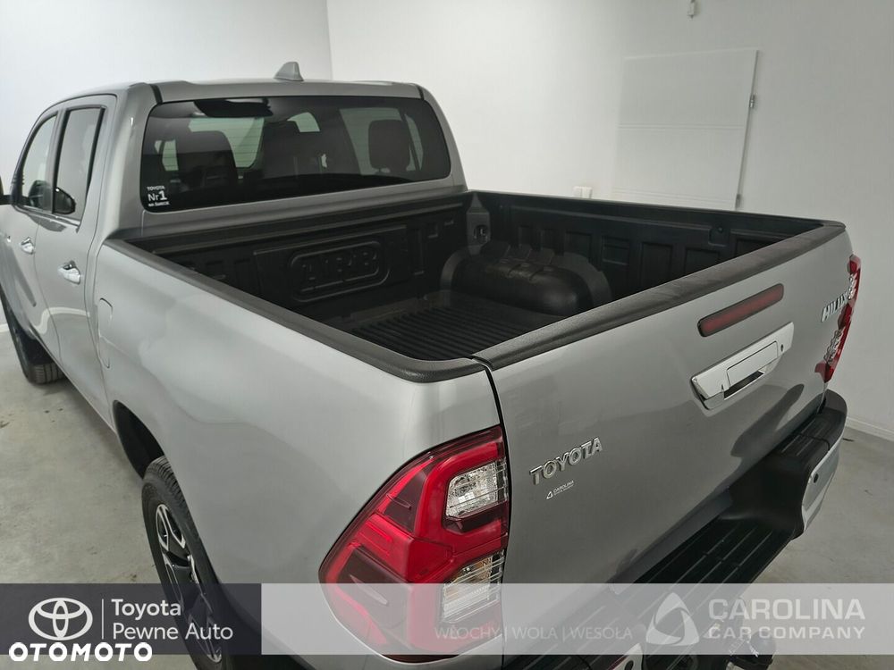 Toyota Hilux 2.8 D-4D Double Cab SR5 4x4 - 15