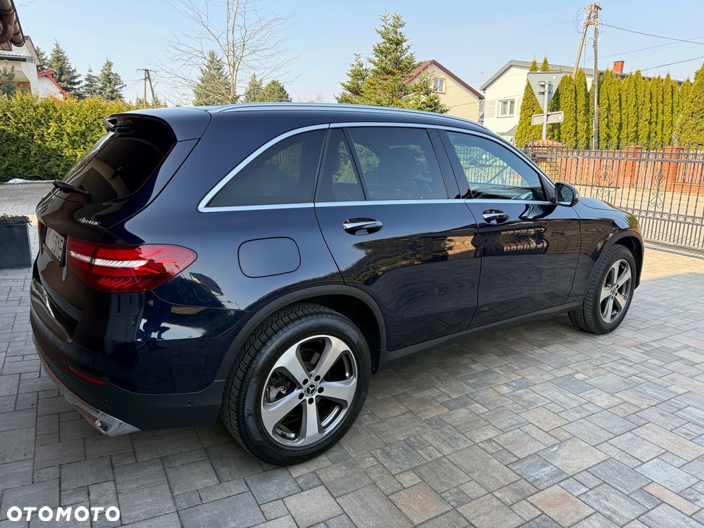 Mercedes-Benz GLC 300 4Matic 9G-TRONIC Exclusive - 20