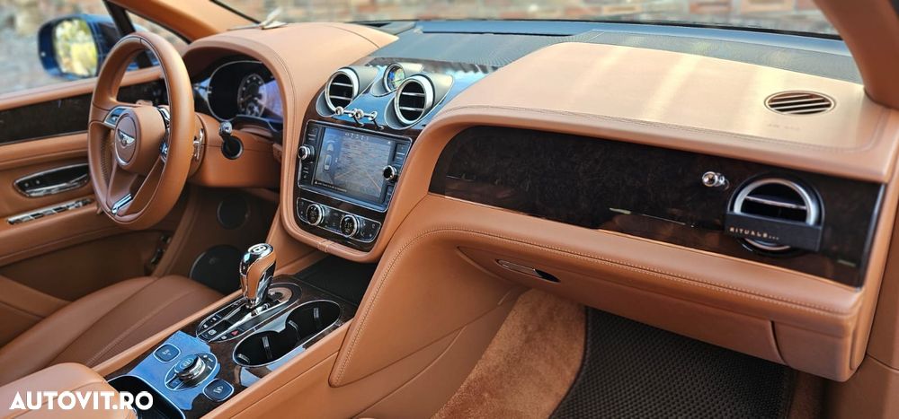 Bentley Bentayga V8 - 9
