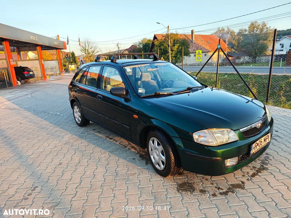 Mazda 323 - 2