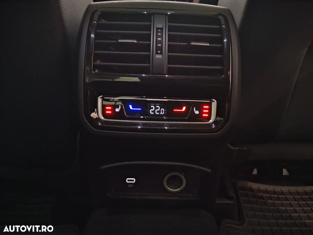 Volkswagen Passat - 36