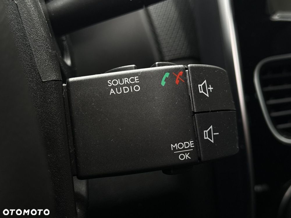 Renault Clio 0.9 Energy TCe Limited 2018 - 25